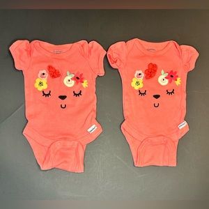 Gerber Pink short sleeve twin onesies - size preemie